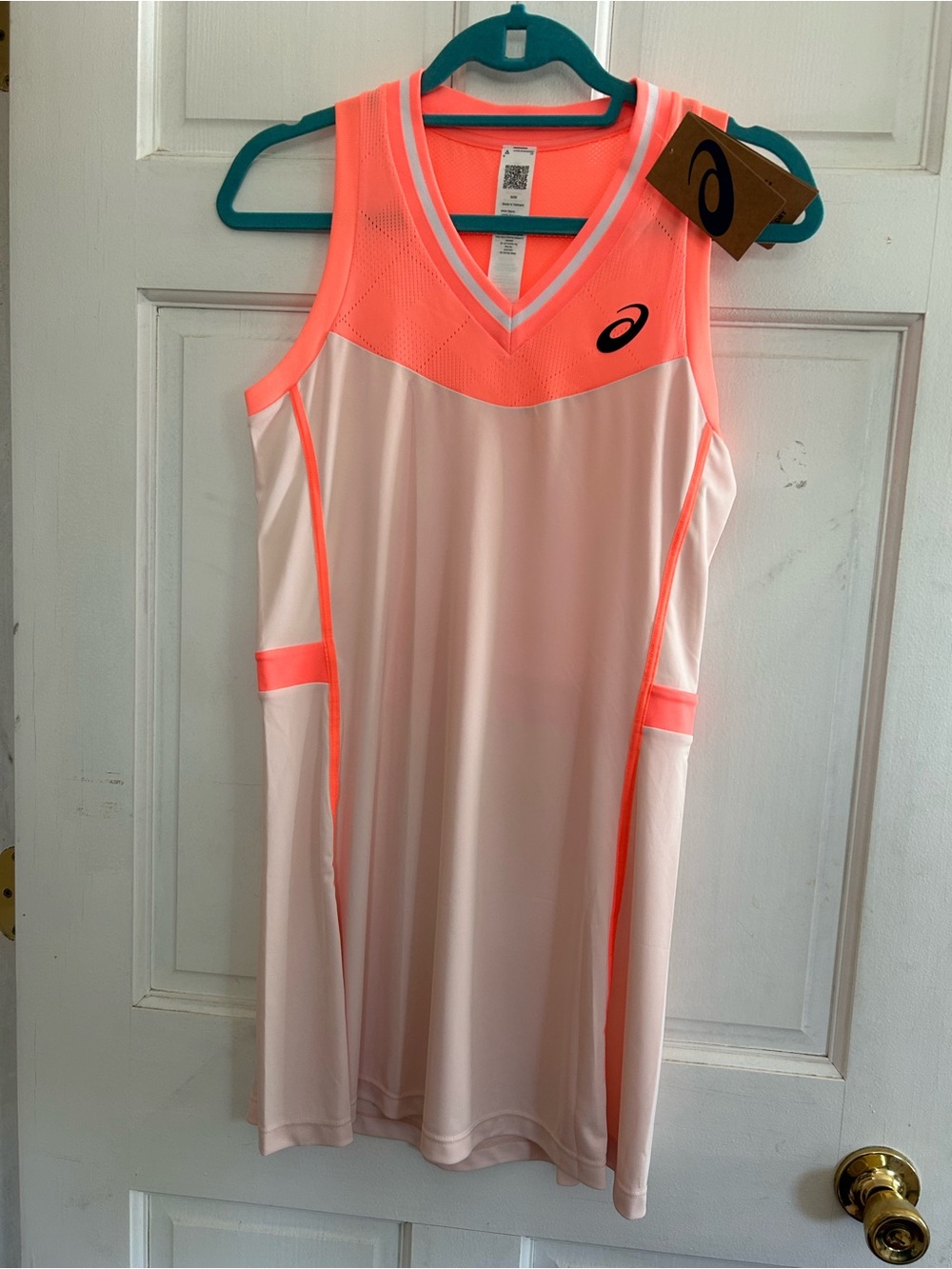 NWT! ASICS Women’s Match Tennis Dress in Pearl Pink. Perfect Condition. Medium